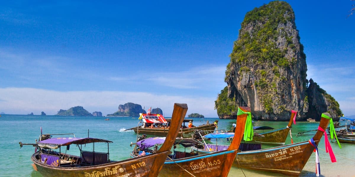 Best Sea Glass Beaches in Thailand: Top 10 Hunting Spots for Beachcombers