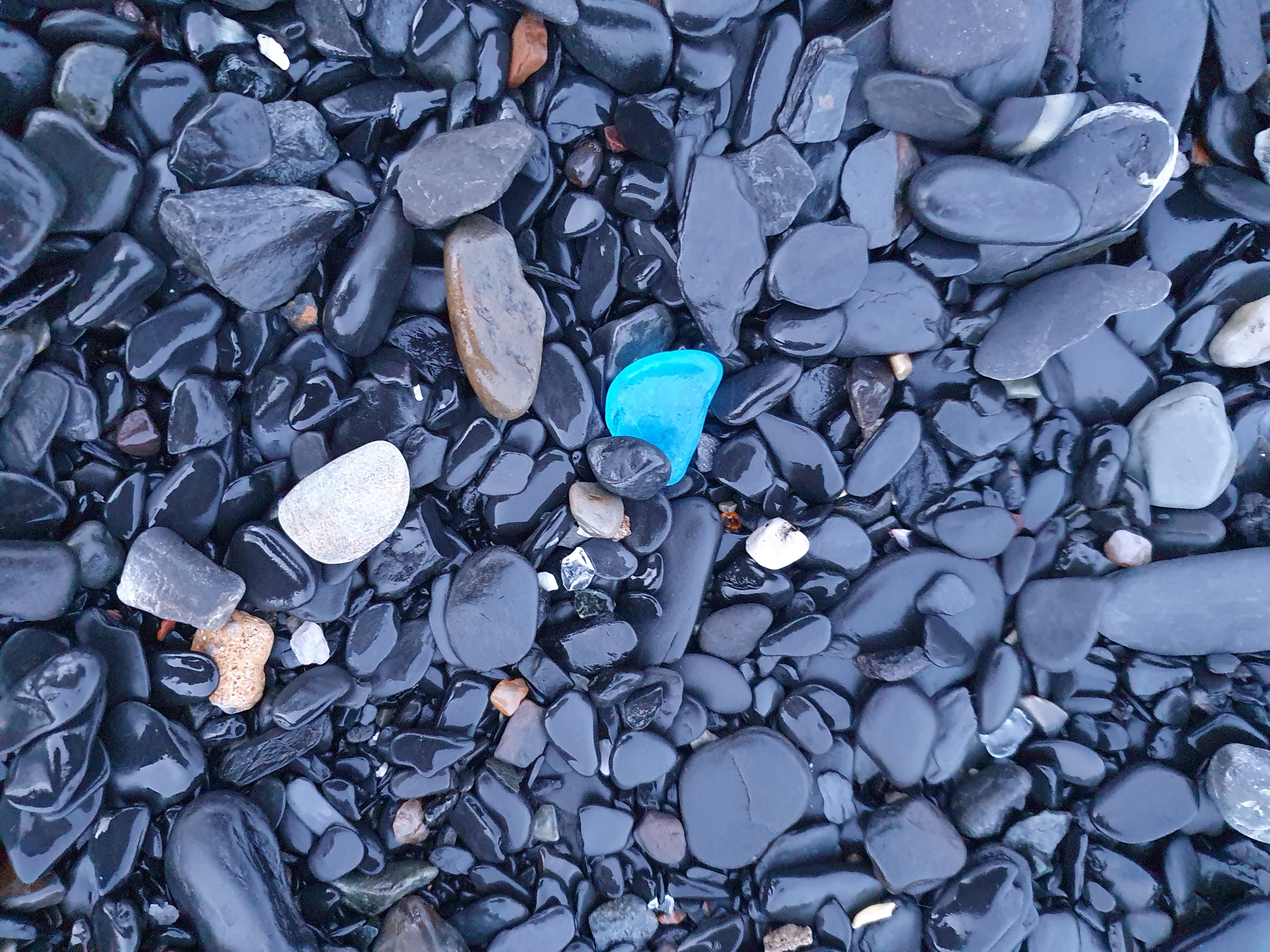 Sea glass from Vikafjæra, Norway (6)