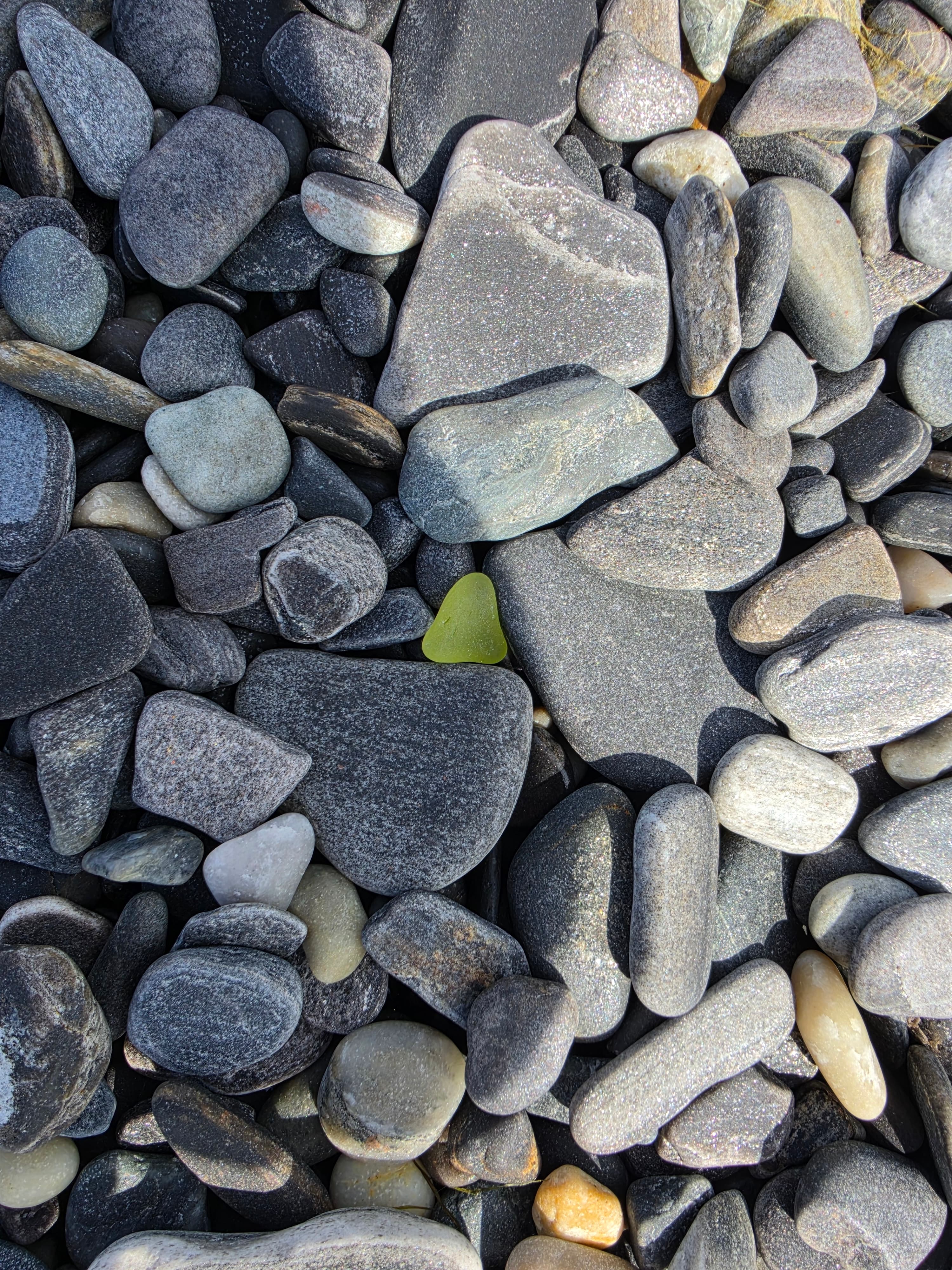 Sea glass from Inner Rasskeila, Norway (6)