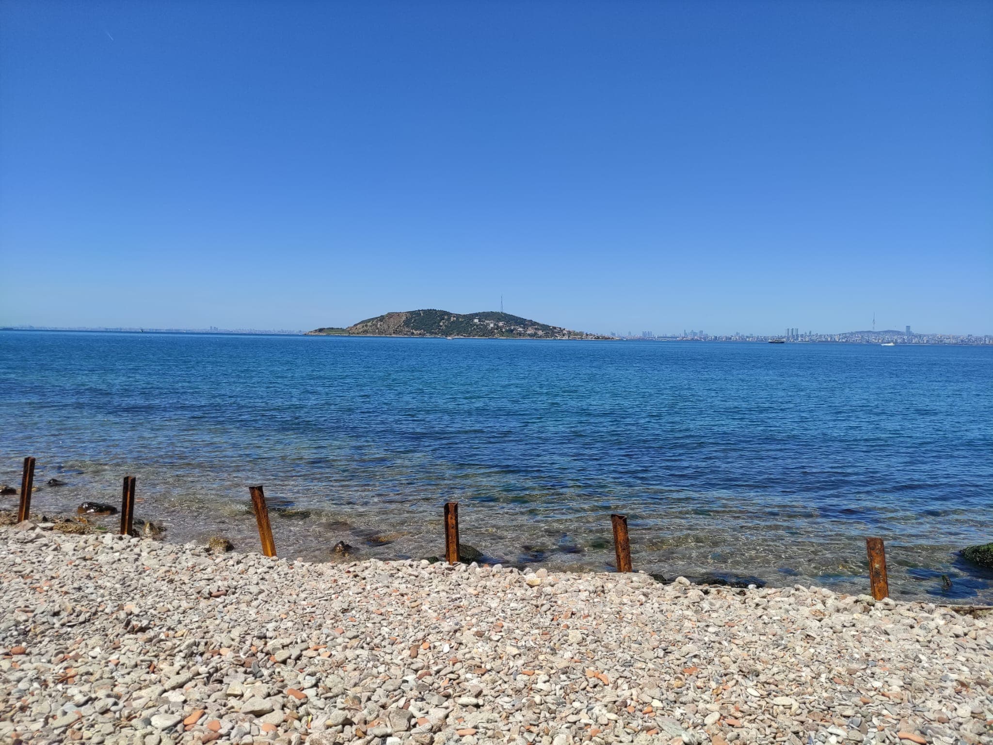Sea glass from Camakya Aile beach, Türkiye (3)