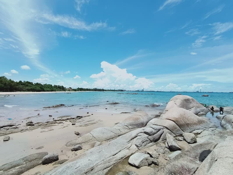 Sea glass from Hat Nam Rin, Ban Chang, Thailand (2)