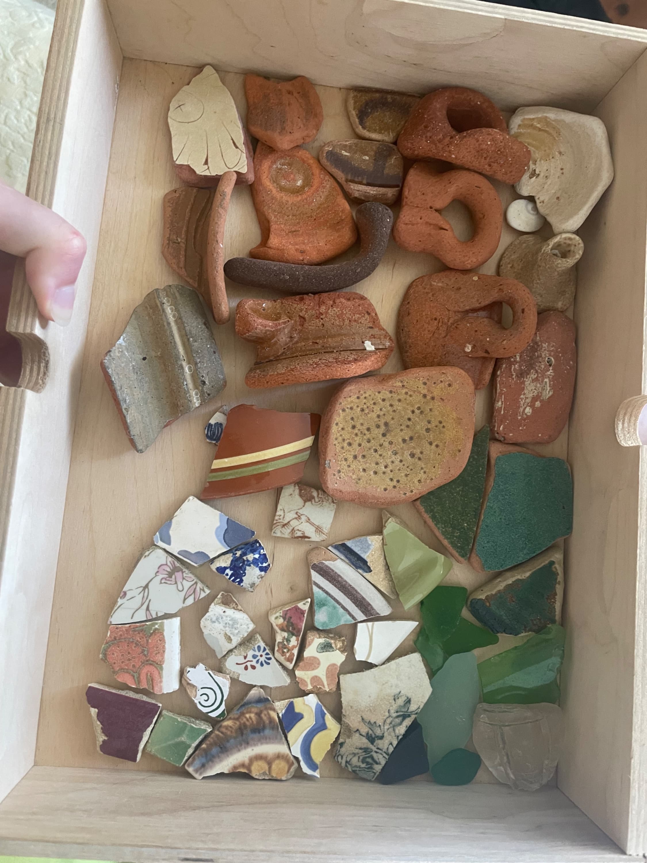 Sea glass found at Algarve’s pottery, Portugal